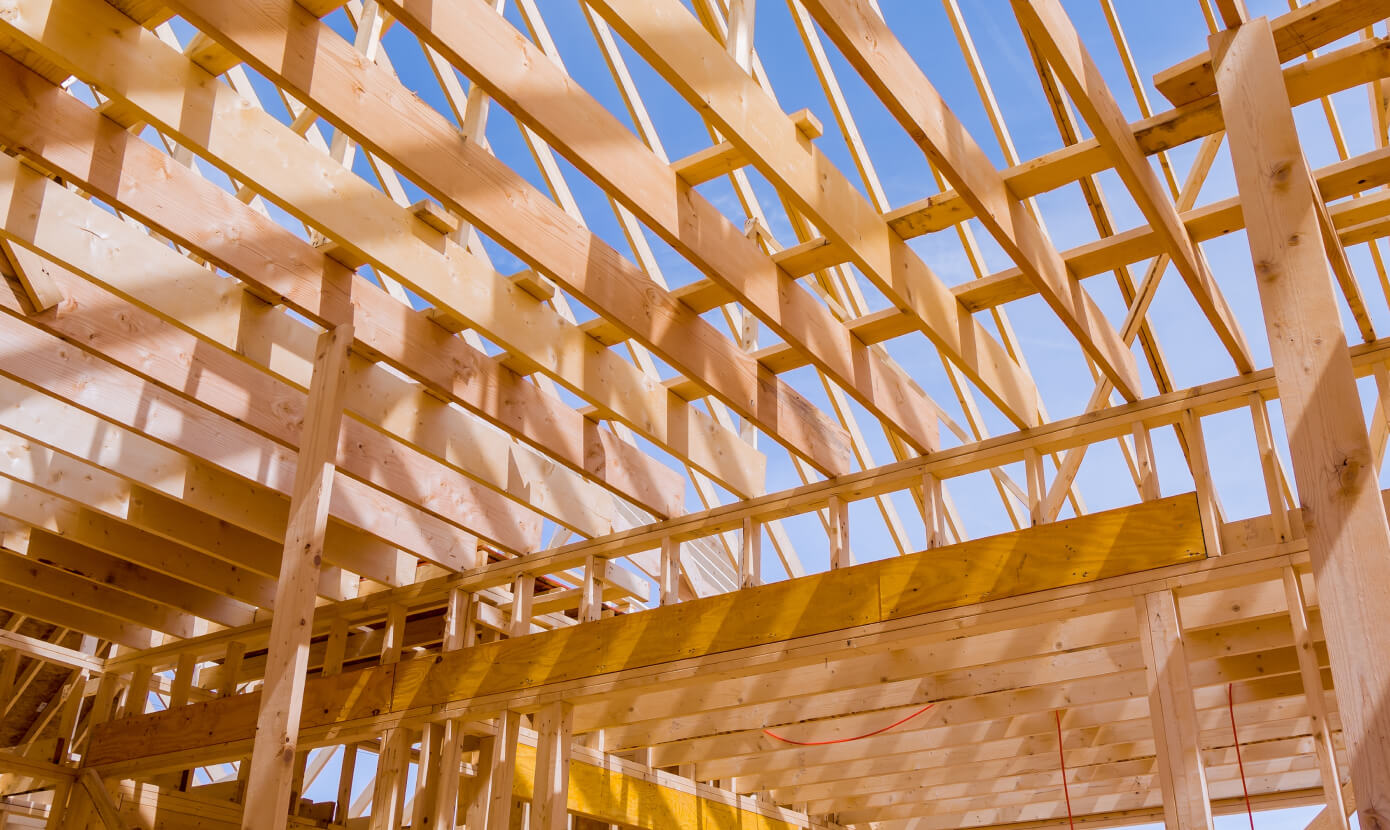 イメージ：木材が組まれ施工される様子